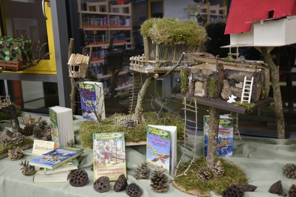 Kunst trifft Literatur Baumhaeuser